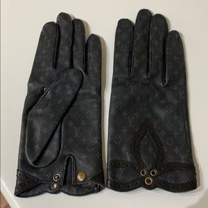 🛍 Louis Vuitton monogram Leather driving gloves